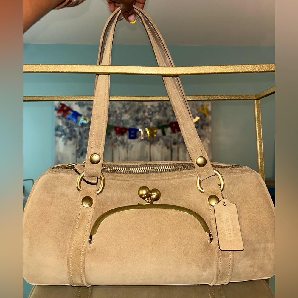 COACH soul Suede Kisslock Barrel Bag Runway Spring 2026 NWT